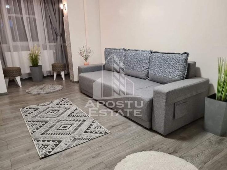 Apartament decomamdat,renovat,2 camere,Girocului