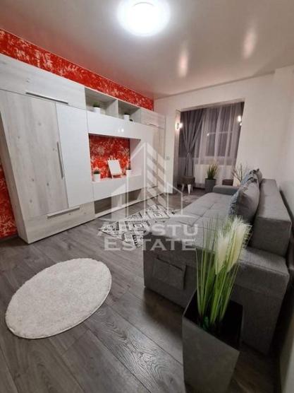 Apartament decomamdat,renovat,2 camere,Girocului