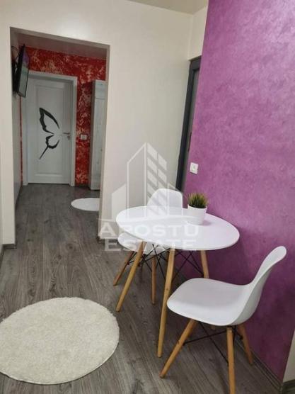 Apartament decomamdat,renovat,2 camere,Girocului