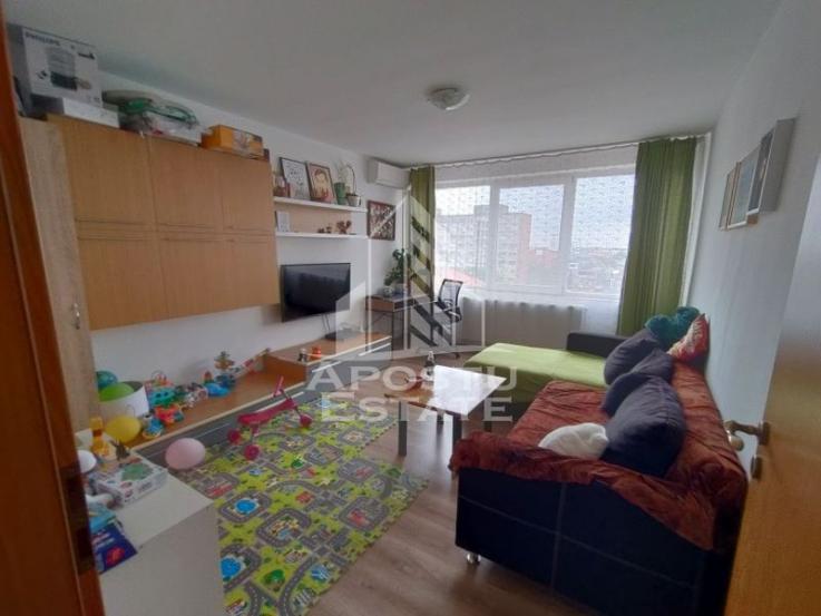 Apartament 2 camere, decomandat. zona Olimpia-Stadion