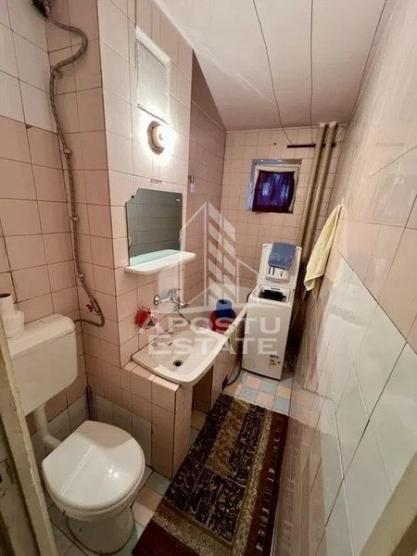 Apartament cu 2 camere la etajul 1, zona Sagului