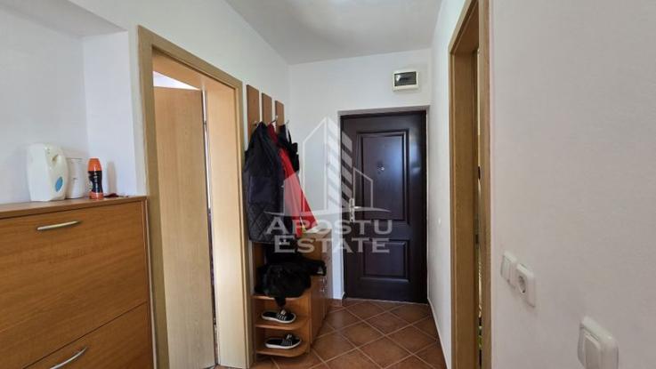 Apartament 1 camera, etaj intermediar, centrala proprie, zona Lipovei