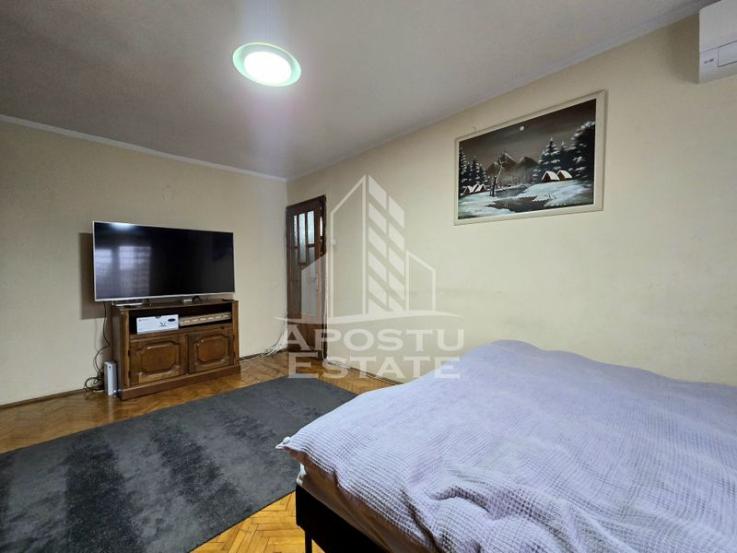 Apartament cu 2 camere, etaj intermediar, zona Aradului