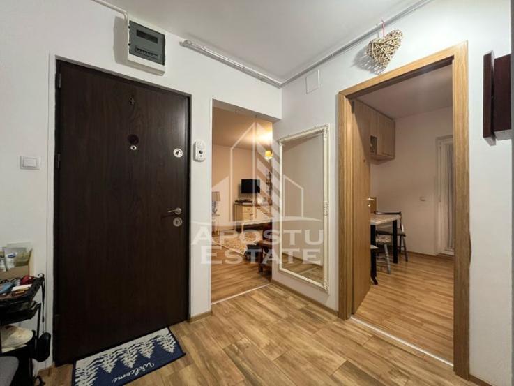 Apartament cu 3 camere,decomandat, 2 bai, etaj intermediar, Girocului