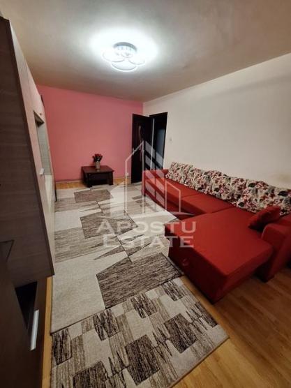 Apartament 3 camere, 2 bai , 2 balcoane in zona Soarelui