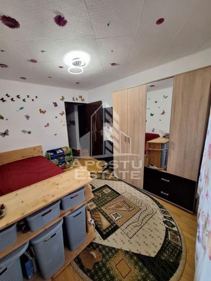 Apartament 3 camere, 2 bai , 2 balcoane in zona Soarelui