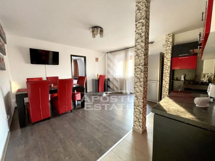 Apartament cu 3 camere, centrala proprie, zona Spitalului Judetean