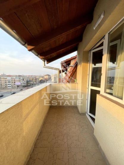 Apartament cu 3 camere, centrala proprie, zona Spitalului Judetean