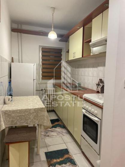 Apartament cu o camera decomandat, Zona Soarelui