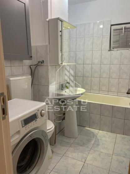 Apartament cu o camera decomandat, Zona Soarelui