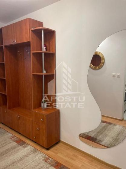 Apartament cu o camera decomandat, Zona Soarelui