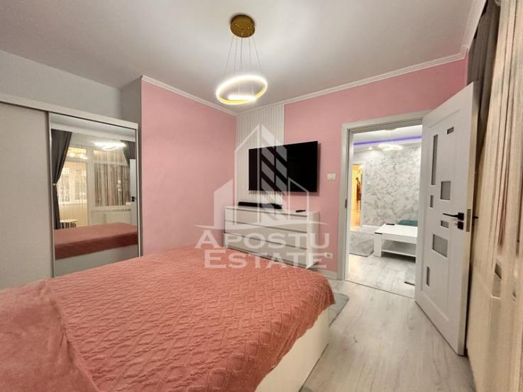 Apartament renovat complet,  3 camere, grădină proprie zona Balcescu