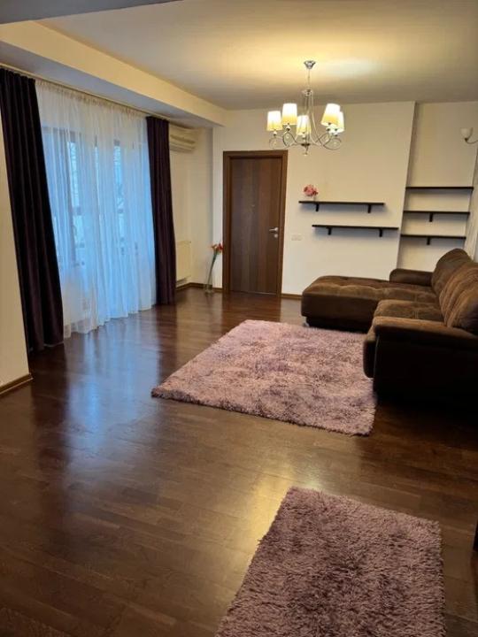 3 camere / zona Lizeanu / centrala proprie