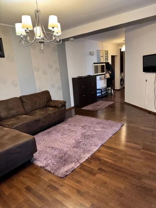 3 camere / zona Lizeanu / centrala proprie