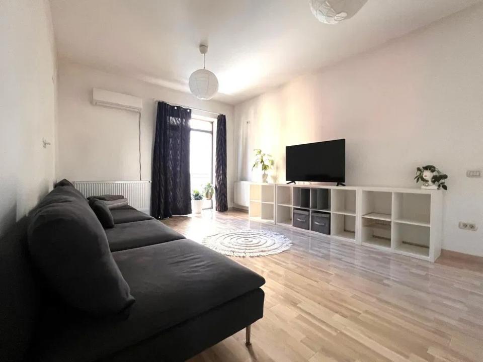 Zona Decebal / 2 camere / Centrala proprie / AC 