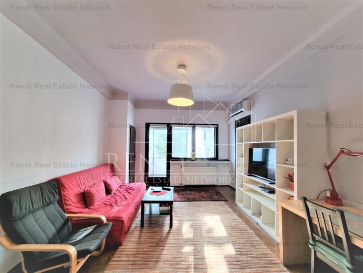 Apartament 3 camere, central, curte interioara