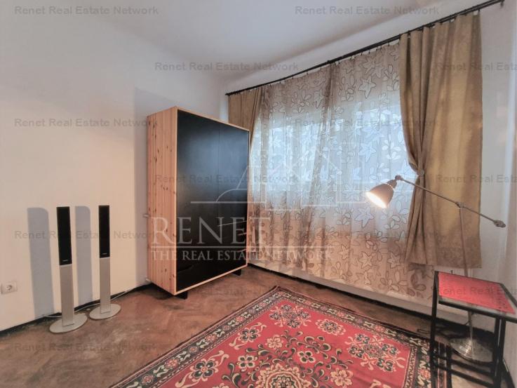 Apartament 3 camere, central, curte interioara