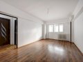 Apartament 3 camere, bloc 1982, 2 bai, metrou Brancusi