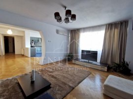 Apartament UltraCentral, bloc Casa Cartii