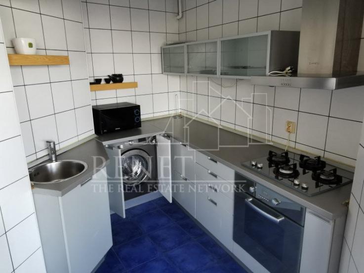 Apartament UltraCentral, bloc Casa Cartii