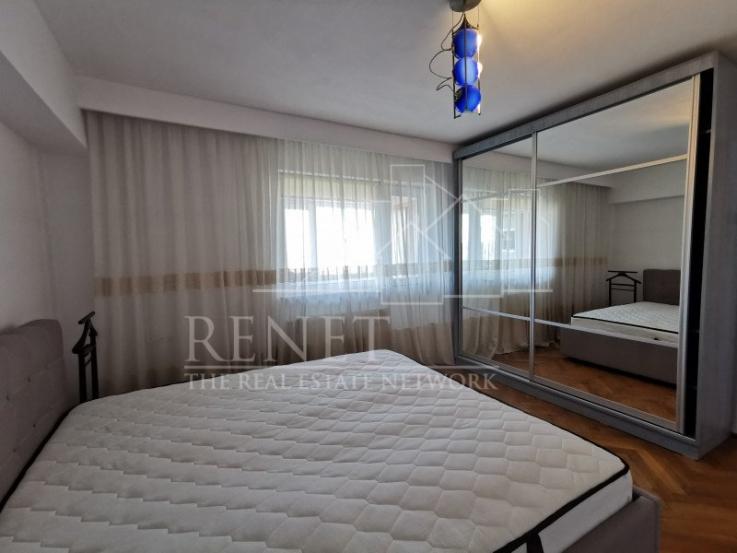 Apartament UltraCentral, bloc Casa Cartii