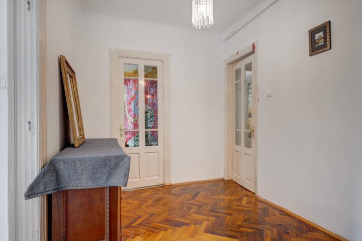 Apartament 3 camere Calea Grivitei, MedLife