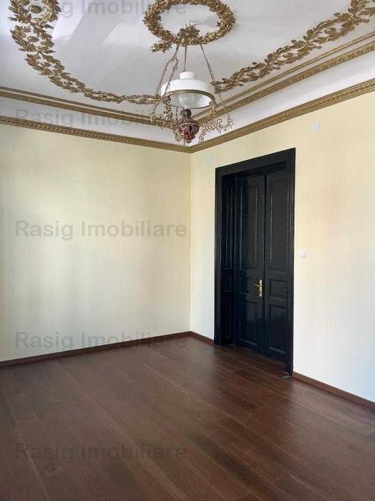 Apartament 4 camere Calea Calarasilor