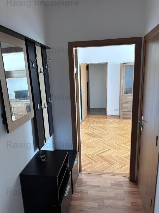 Inchiriere apartament 3 camere Stefan cel Mare - Lizeanu