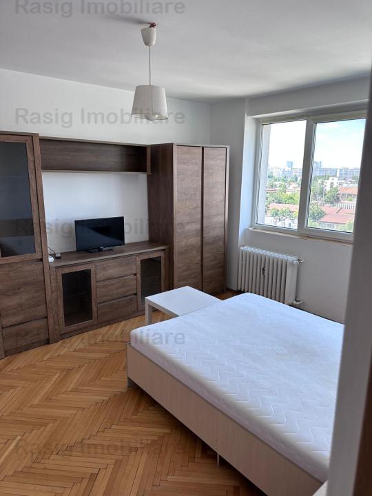 Inchiriere apartament 3 camere Stefan cel Mare - Lizeanu