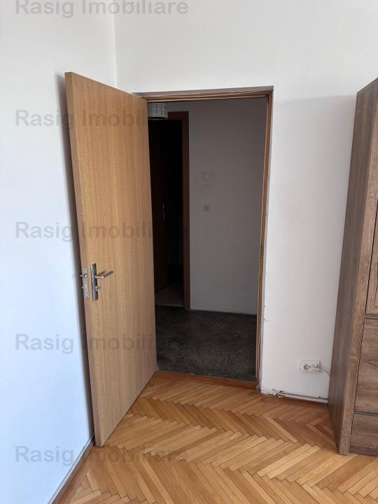 Inchiriere apartament 3 camere Stefan cel Mare - Lizeanu