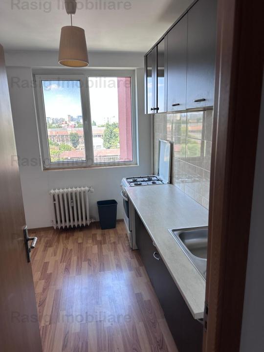 Inchiriere apartament 3 camere Stefan cel Mare - Lizeanu