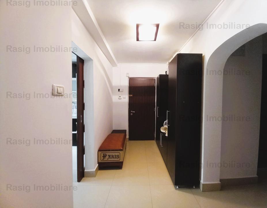 Apartament 3 camere , etaj1 , zona Decebal-Alba Iulia , plan secund