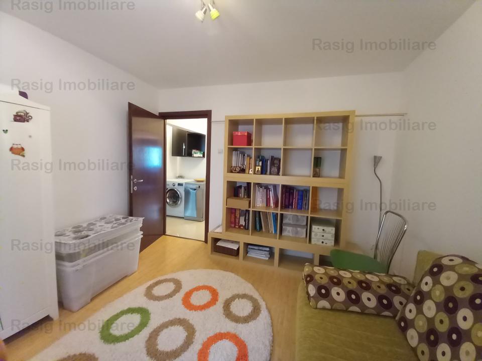 Apartament 3 camere , etaj1 , zona Decebal-Alba Iulia , plan secund