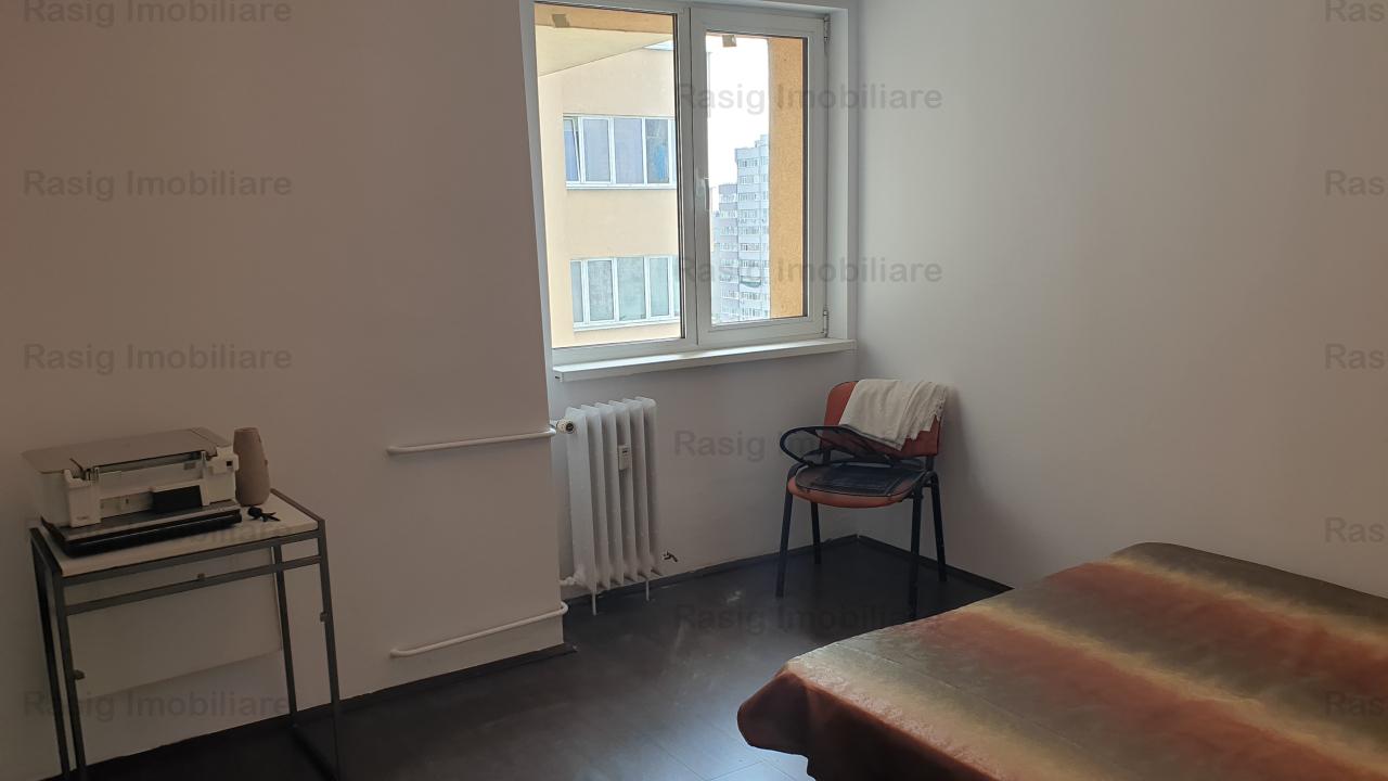    Apartament 4 camere Militari Lujerului