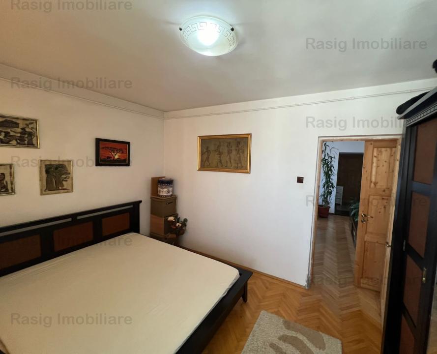 Vanzare apartament 3 camere Ion Mihalache