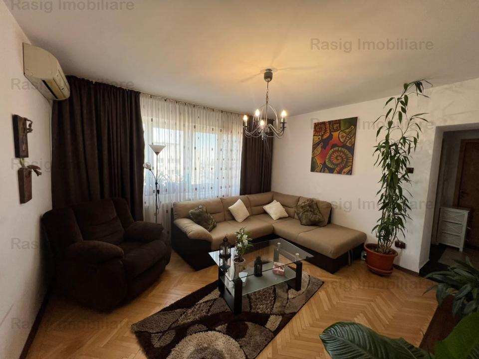 Vanzare apartament 3 camere Ion Mihalache