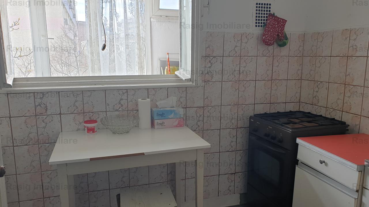 Vanzare apartament 3 camere Baba Novac - Mihai Bravu.