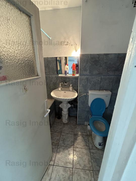 Vanzare apartament 3 camere Grivitei - Podul Grant