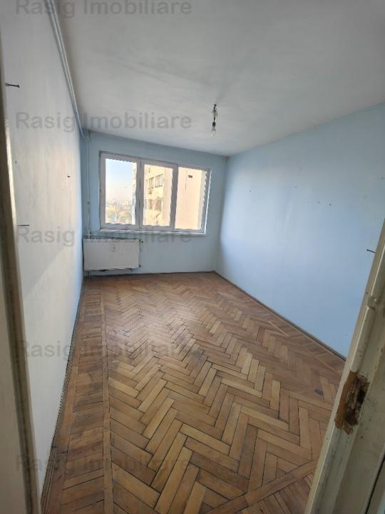 Vanzare apartament 3 camere Grivitei - Podul Grant