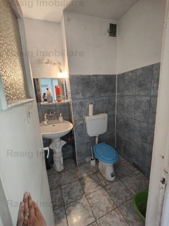 Vanzare apartament 3 camere Grivitei - Podul Grant