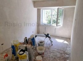 Vanzare apartament 3 camere Titulescu