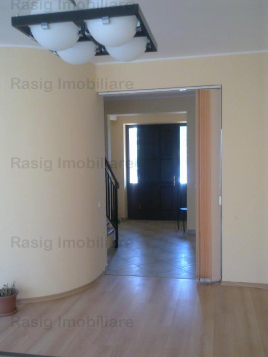 Sisesti Baneasa Vila 230mp + 400 mp curte