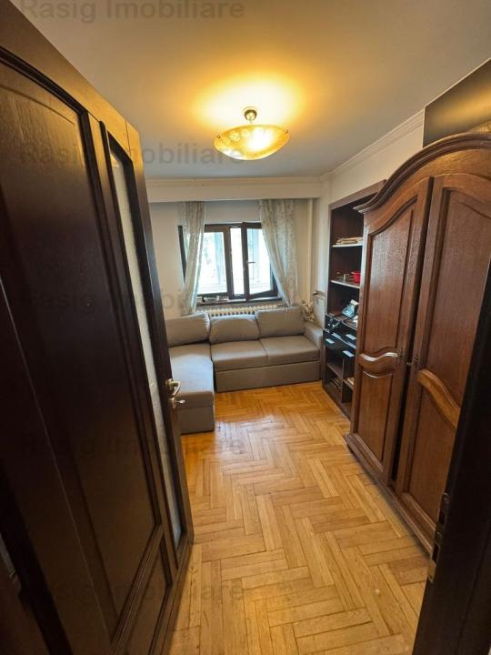 Vanzare apartament 3 camere Mihalache