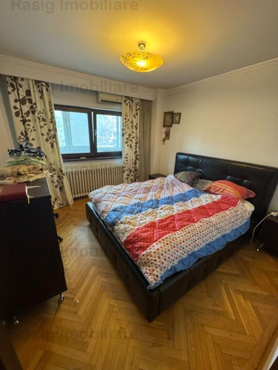 Vanzare apartament 3 camere Mihalache