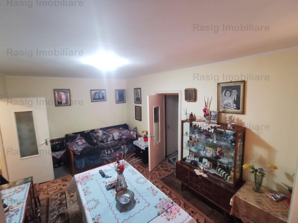 Vanzare apartament 2 camere Crangasi Parc - Metrou