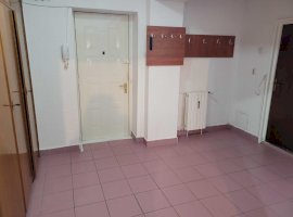 Vanzare apartament 2 camere Piata Alba Iulia - Decebal