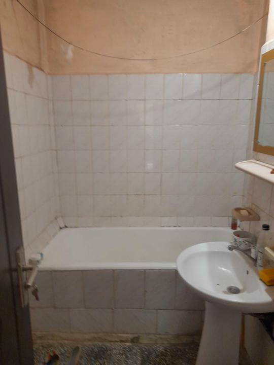 Vanzare apartament  2 camere Drumul Taberei Moghioros