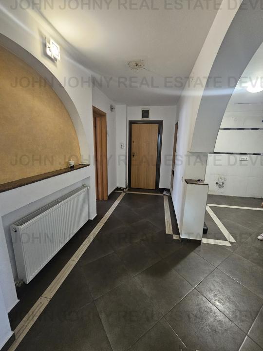 Apartament 3 camere Nerva Traian