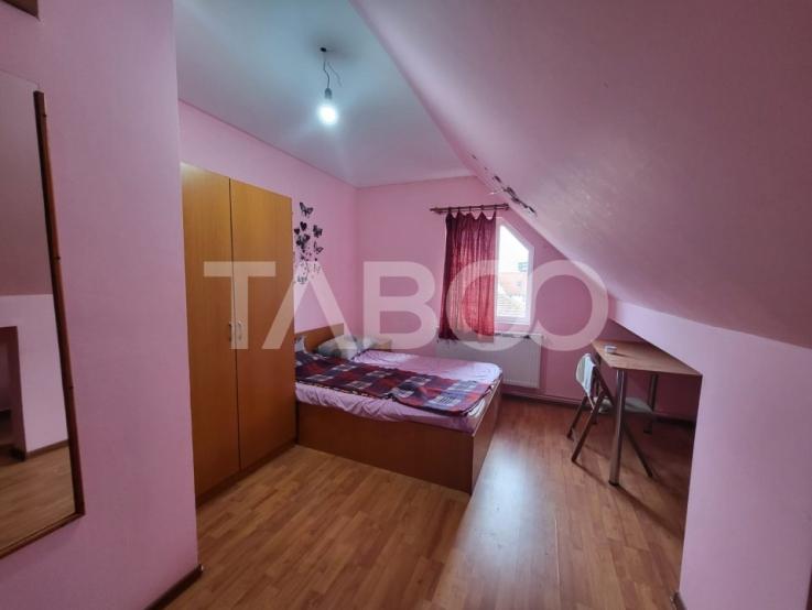 Apartament de vanzare84 mp 4 camere pe 2 etaje zona Rahovei 