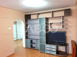 Apartament decomandat 3 camere si pivnita de vanzare in Vasile Aaron